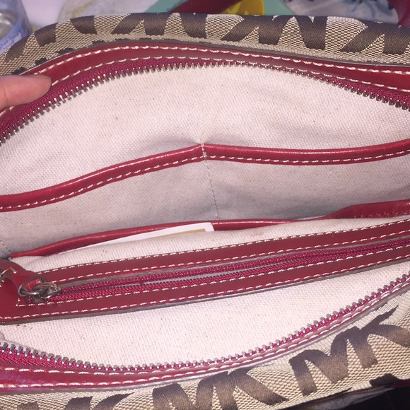 Michael Kors Signature Jacquard Satchel - Picture 7 of 8